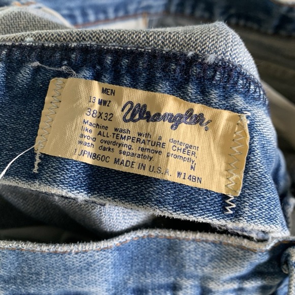 Vintage Wrangler 13MWZ Jeans Mens 38x32(34x31) Medium Wash Straight Made USA 80s - Picture 4 of 15
